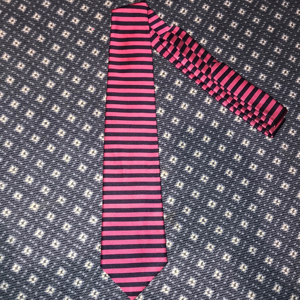 Navy and Pink Brooks Brother’s Silk Tie